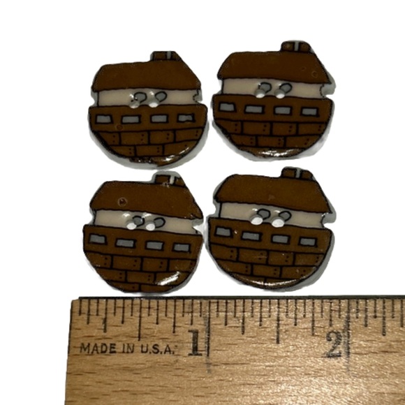 Noah’s Ark Shaped Buttons 4 In Lot 1” In Size - Picture 3 of 3